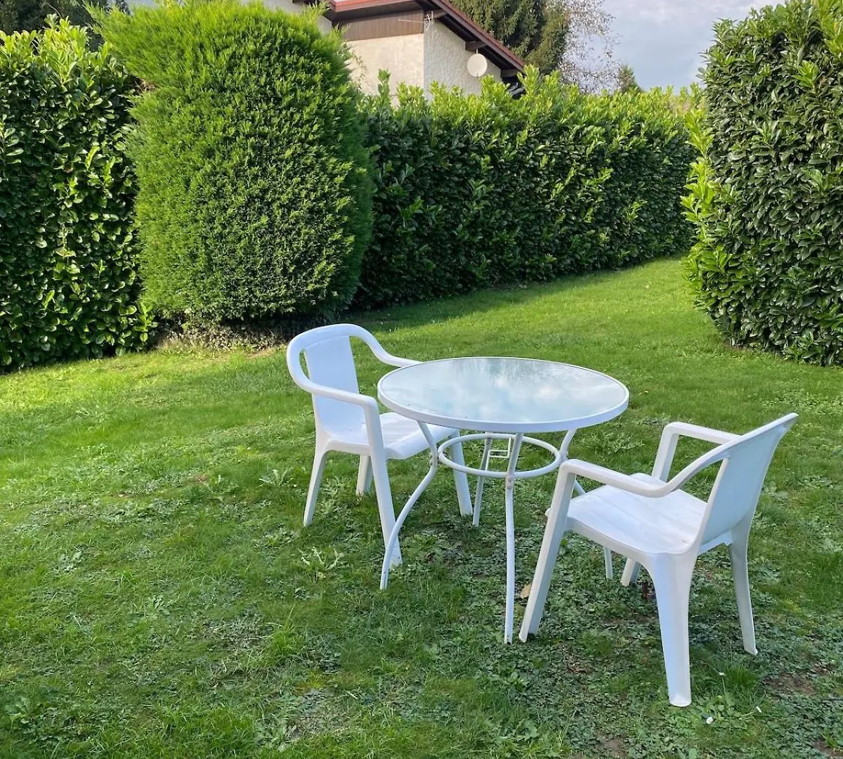 Charming Studio Between Lakes And Mountains La Biolle Apartamento